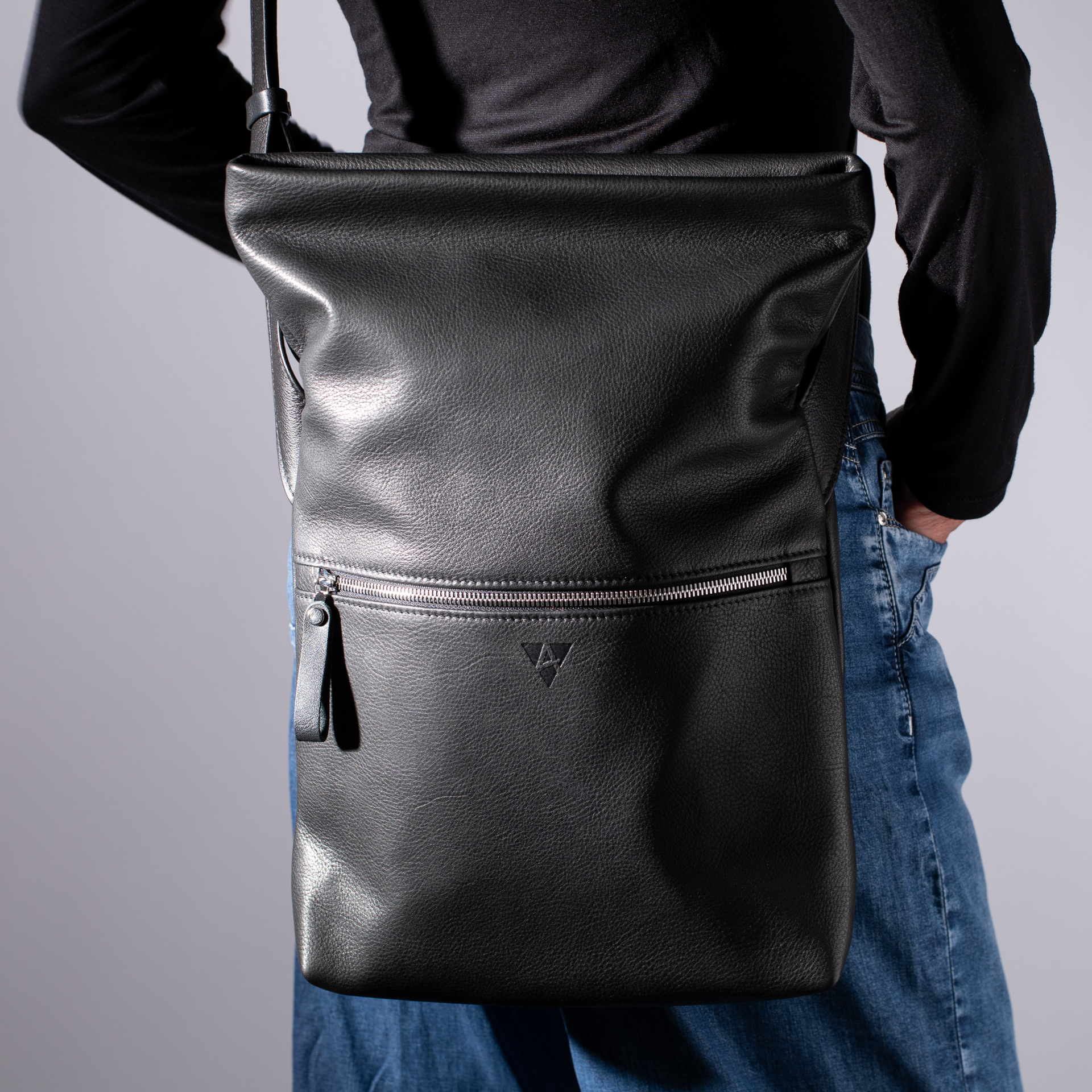 Überschlagtasche  London M aus Softnappa