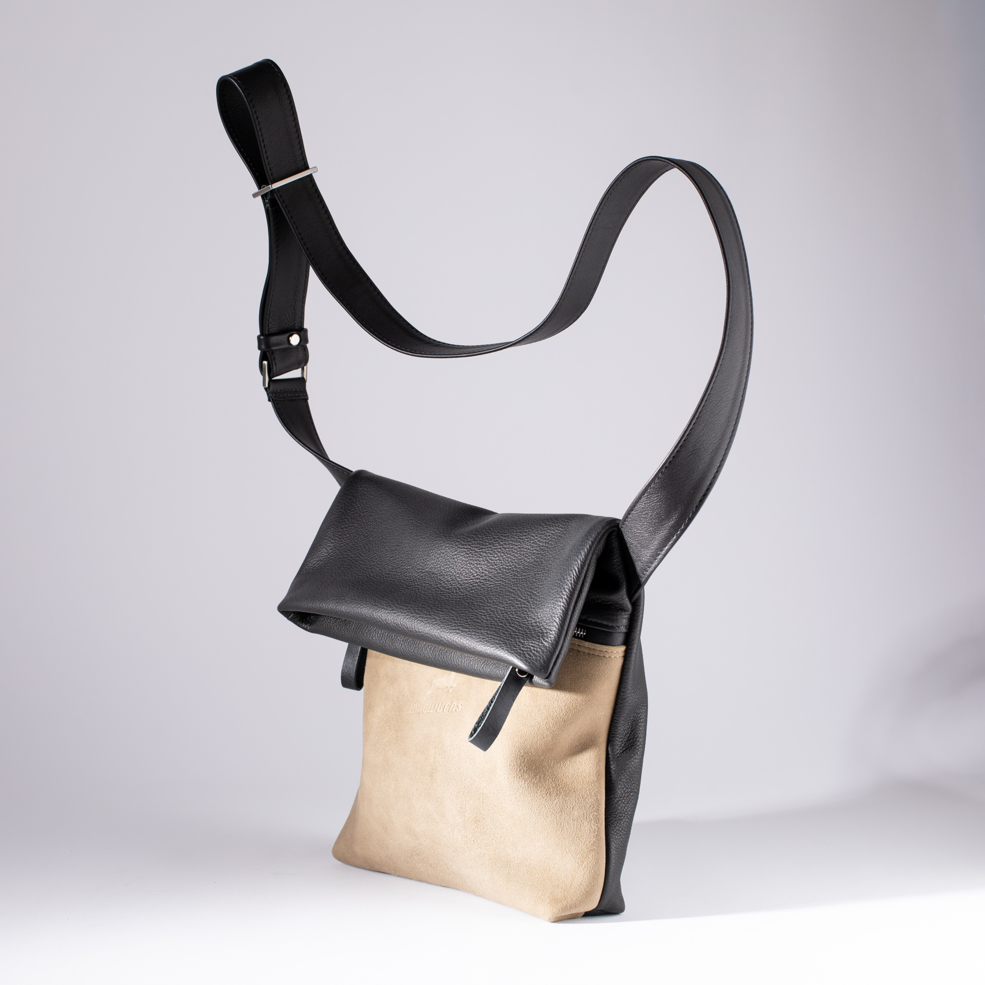 Überschlagtasche  London M aus Hirschleder