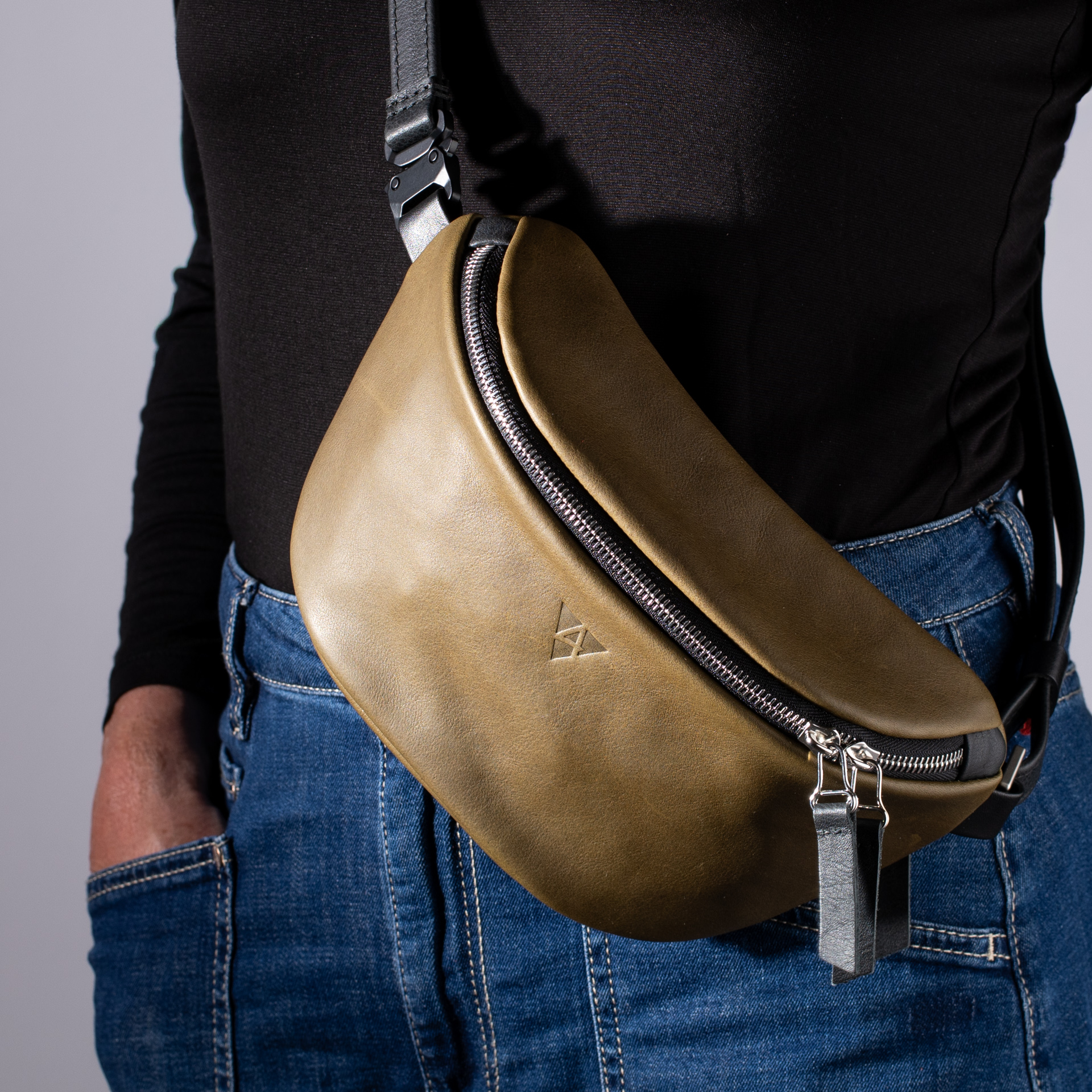 Bauchtasche Marseille S aus Olivenleder