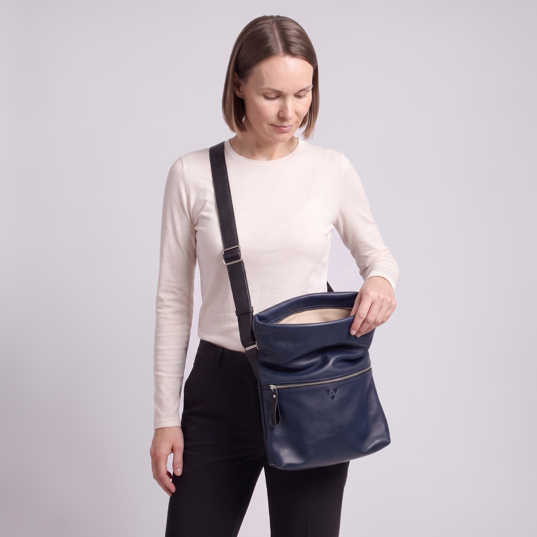 Überschlagtasche  London M aus Softnappa