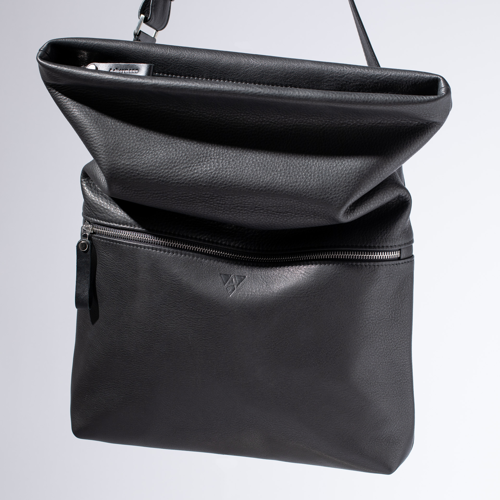 Überschlagtasche London L aus Softnappa