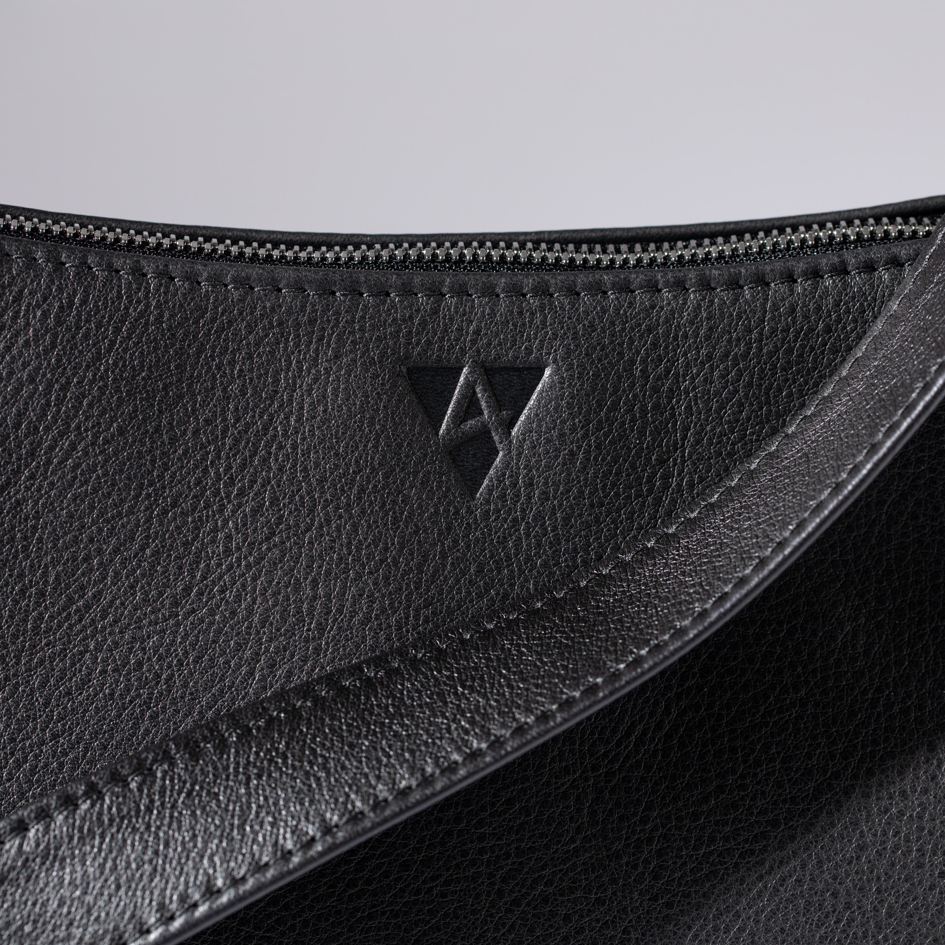 Umhängetasche Dublin S aus Softnappa