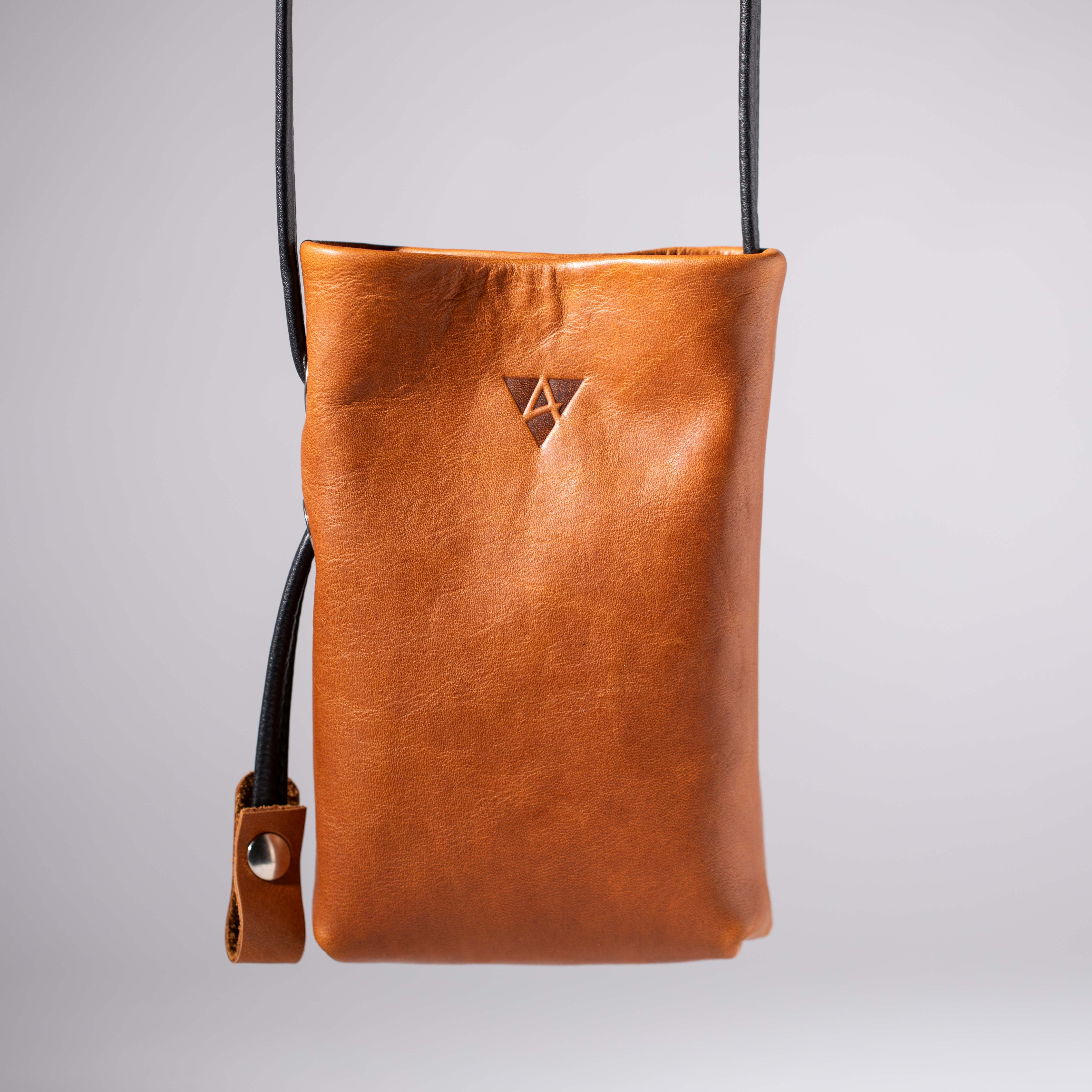 Shoulder bag Davos in olive leather