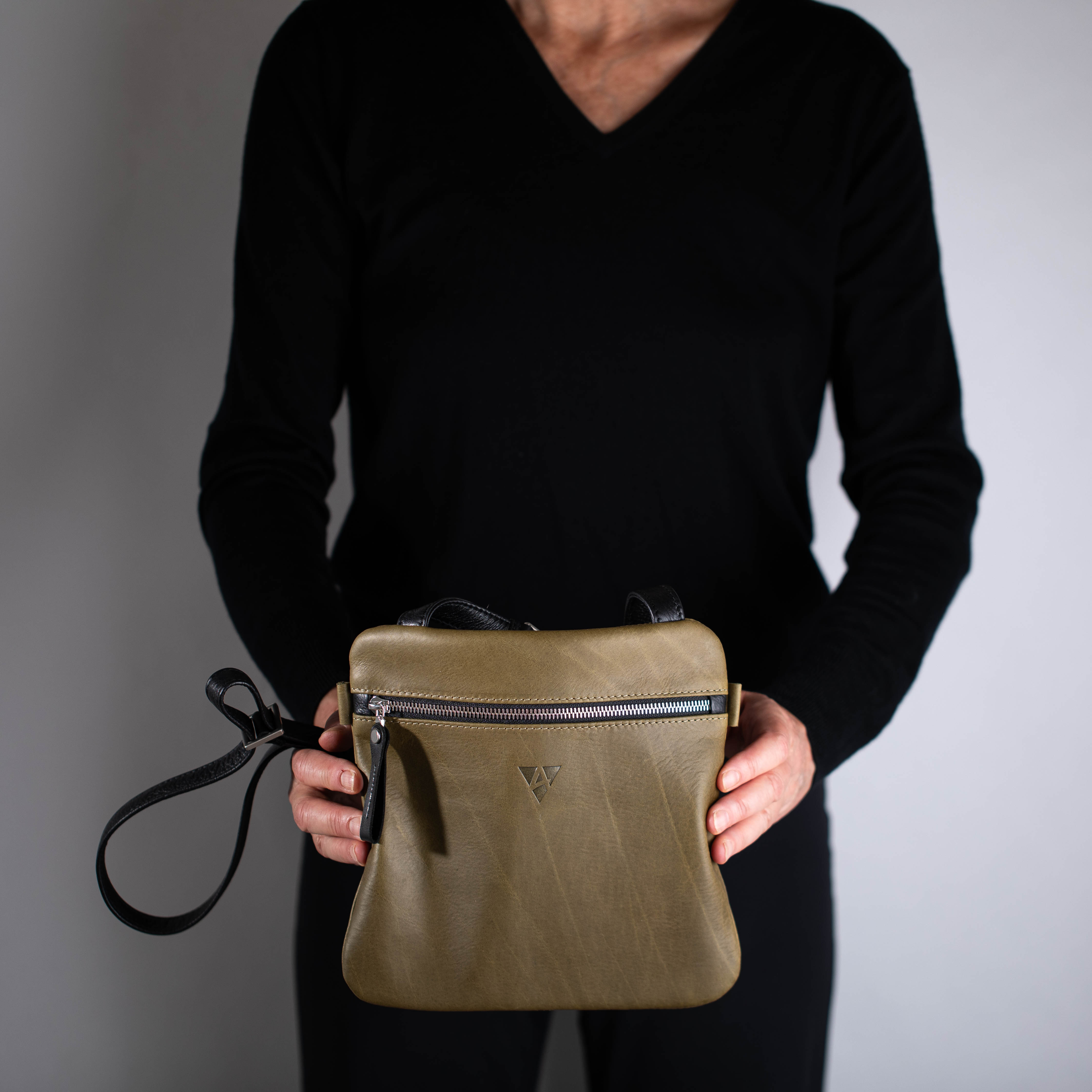 Unter - Manteltasche Lima aus Olivenleder