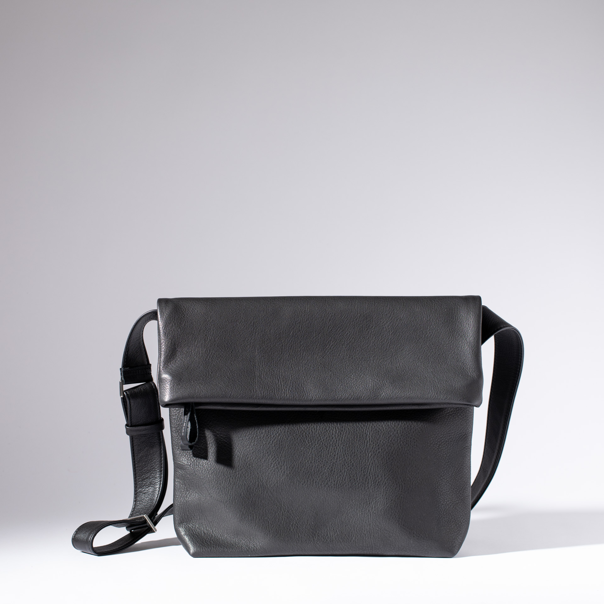 Überschlagtasche London L aus Softnappa