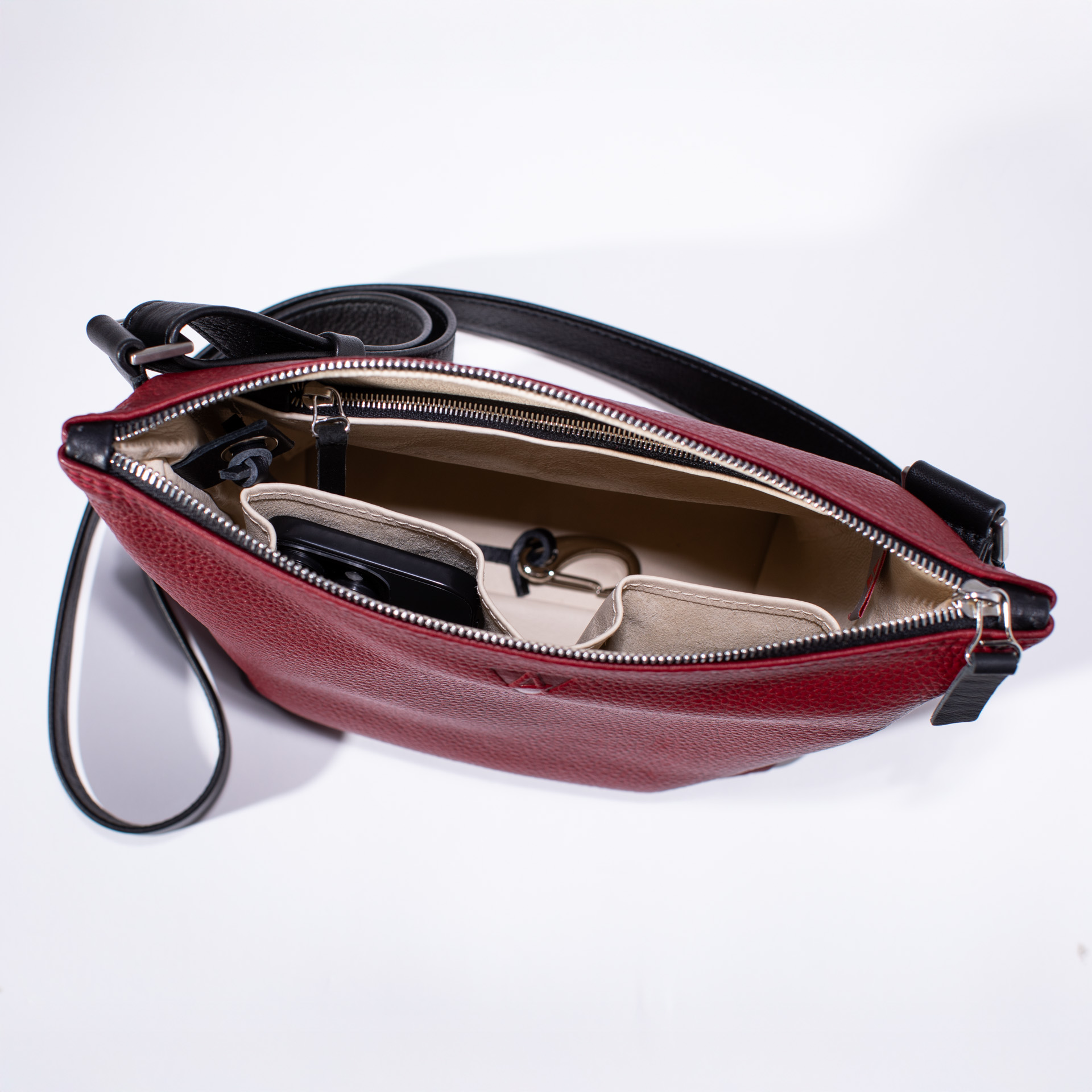 Umhängetasche Helsinki M aus Softnappa