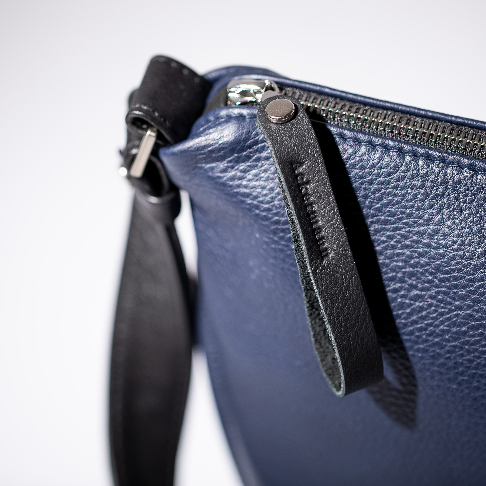 Beuteltasche Dallas M aus Softnappa