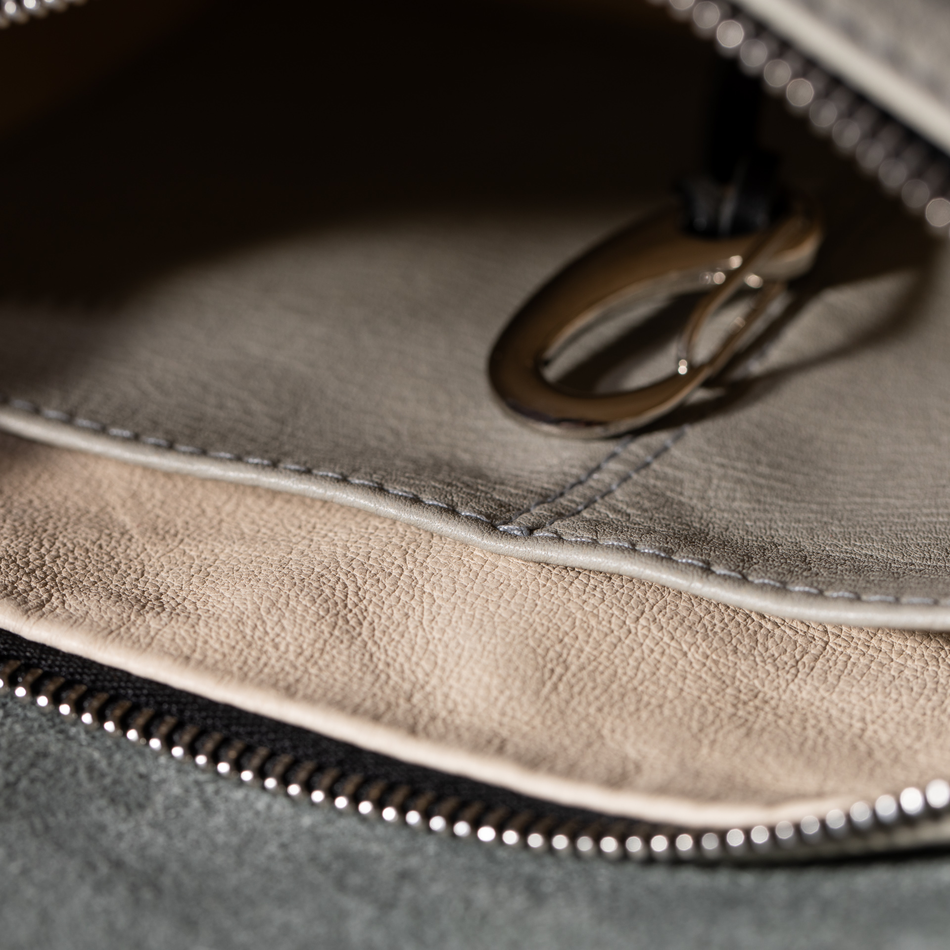 Schultertasche Sydney aus Rindleder