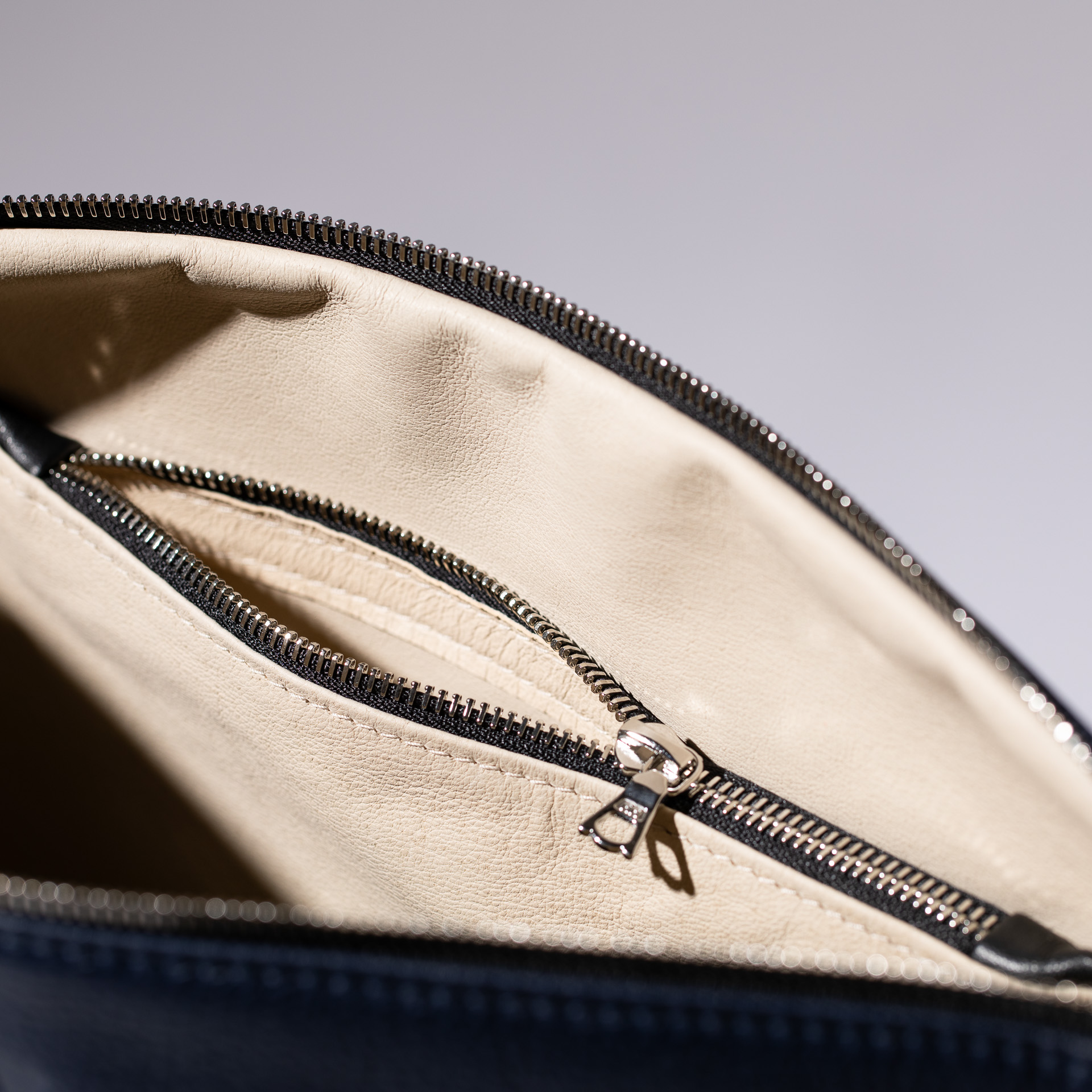 Beuteltasche Dallas M aus Softnappa