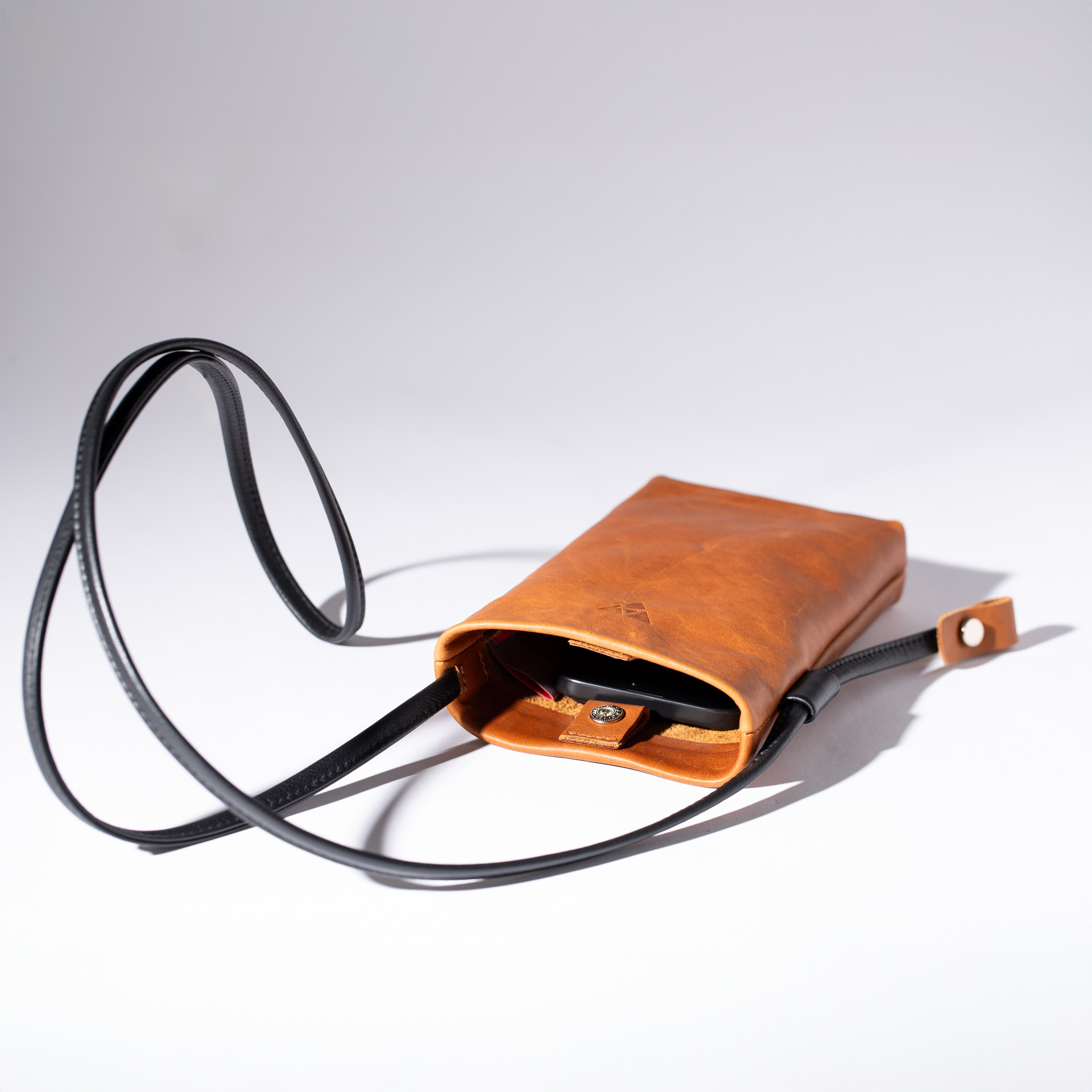 Shoulder bag Davos in olive leather