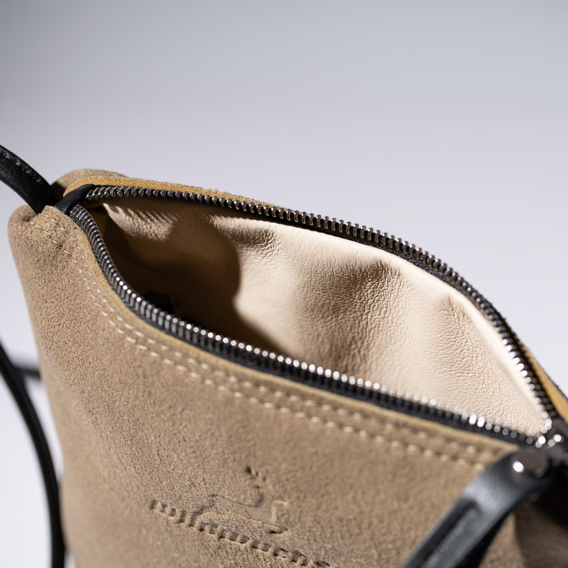 Umhängetasche Sevilla aus Hirschleder