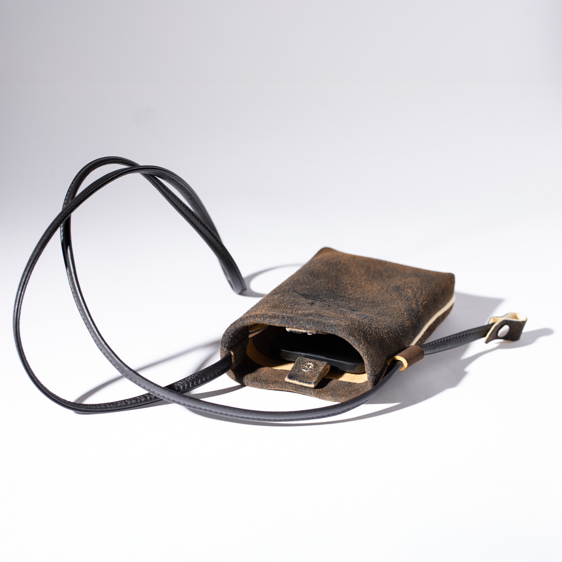 Crossbody Bag Davos made of Deer Leather with an Infinitely adjustable strap