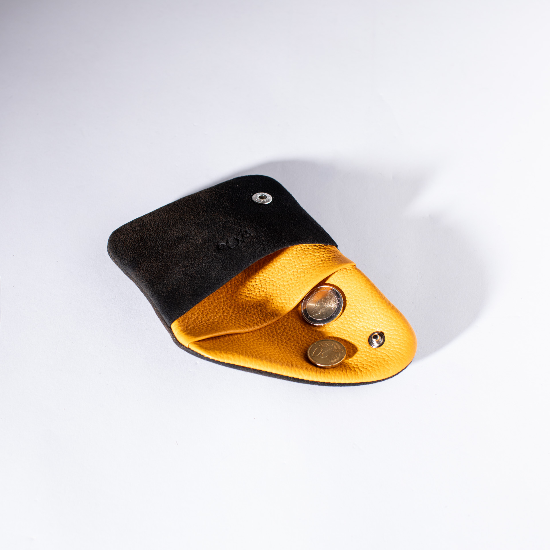 Pago M wallet made from deerskin