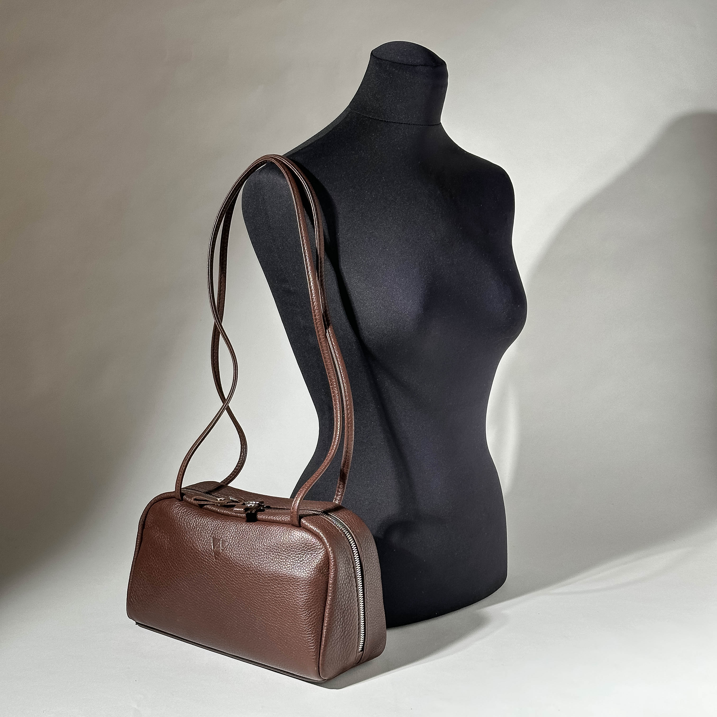 Schultertasche Bukarest