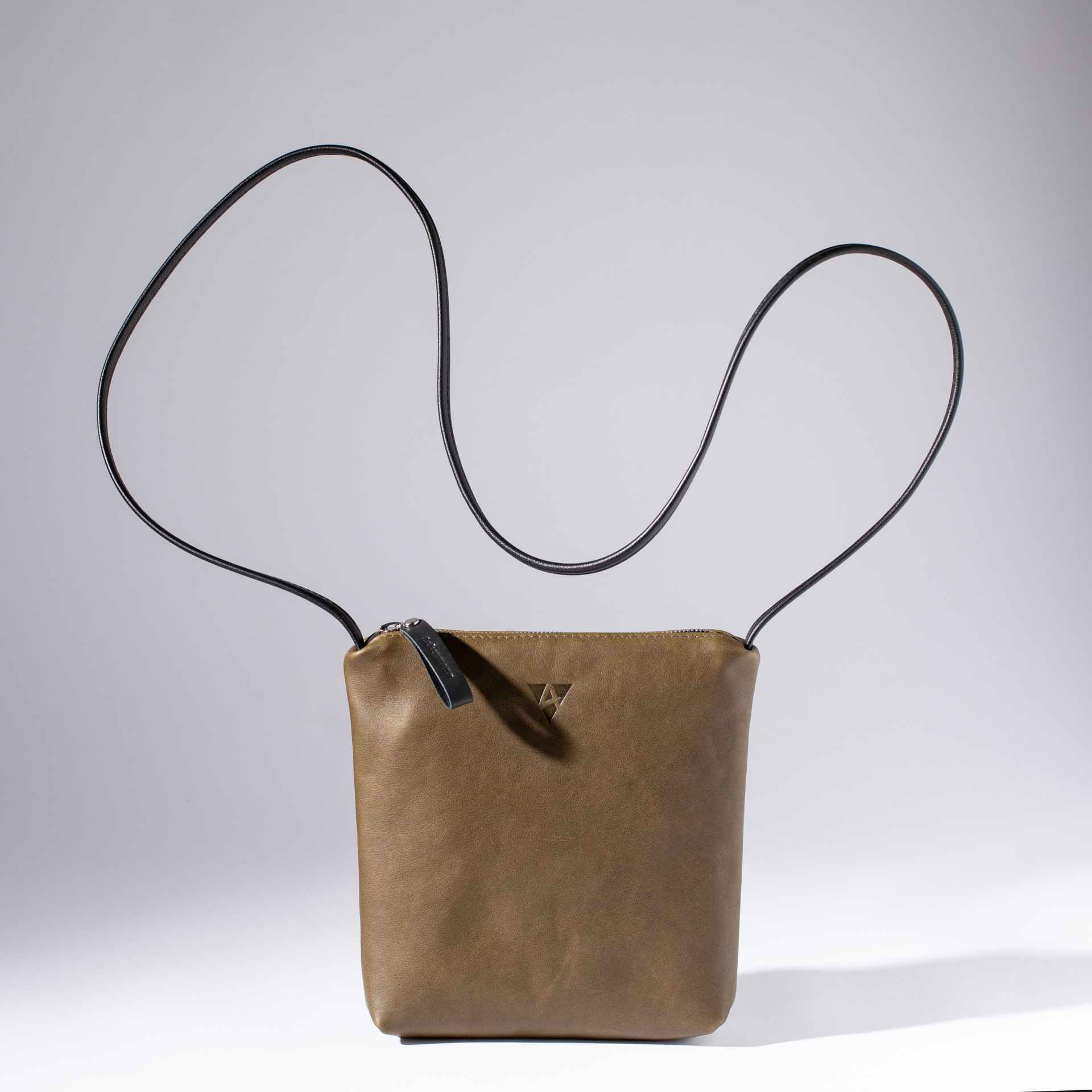 Umhängetasche Sevilla aus Olivenleder