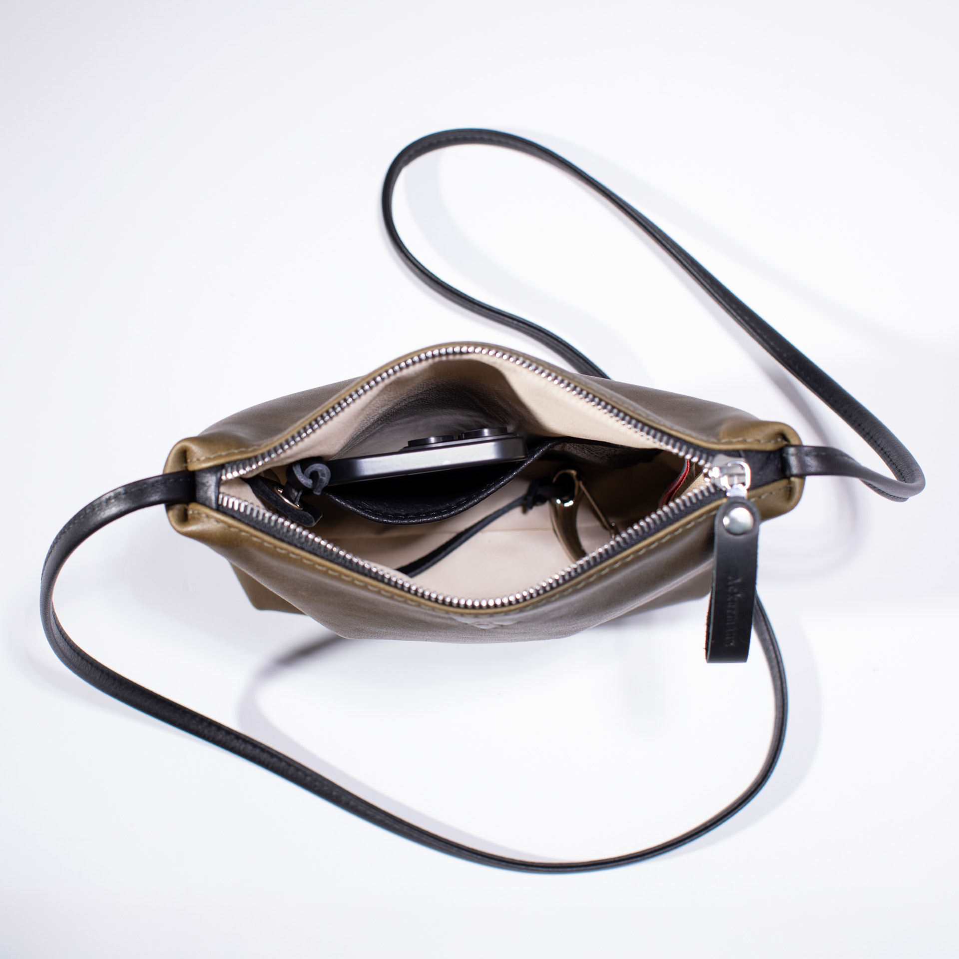 Umhängetasche Sevilla aus Olivenleder