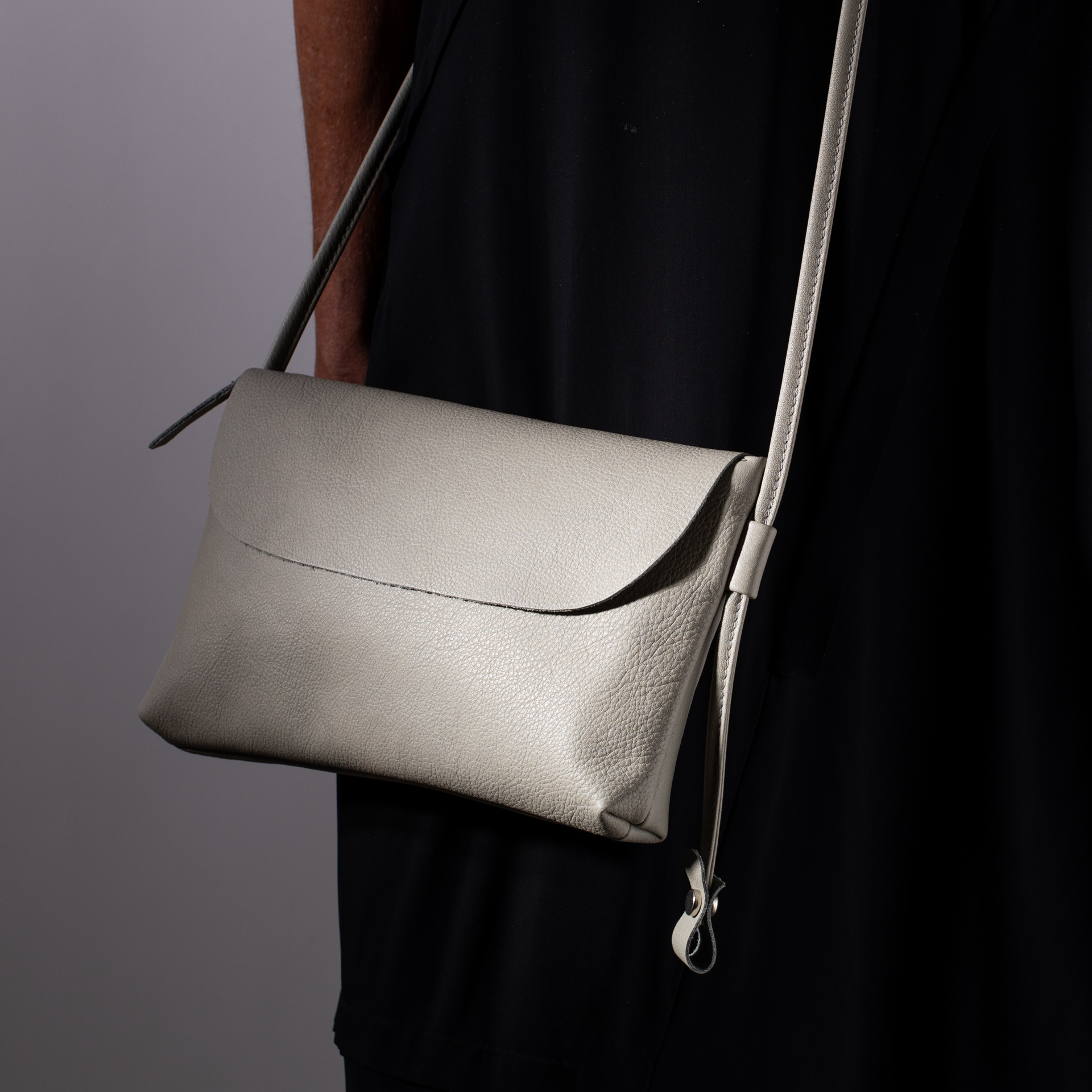 Schultertasche Sydney aus Rindleder