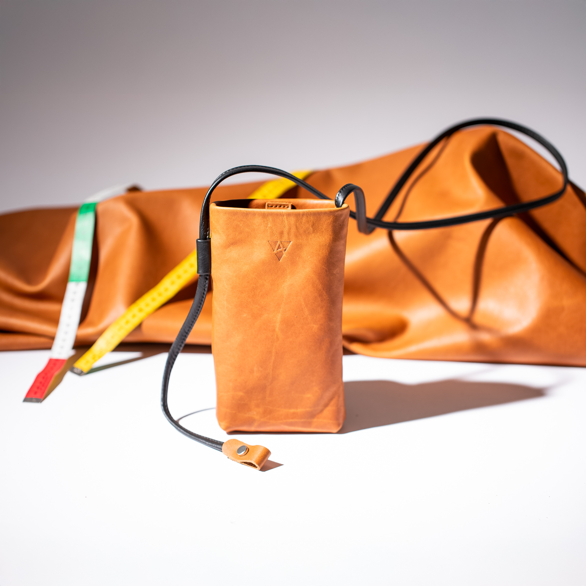 Shoulder bag Davos in olive leather