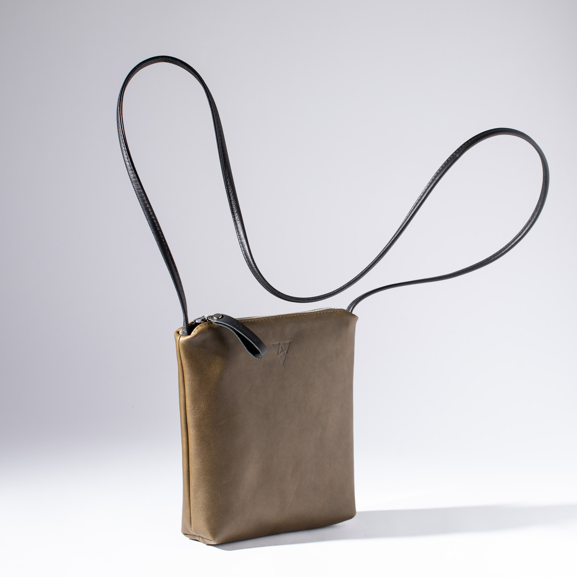 Umhängetasche Sevilla aus Olivenleder