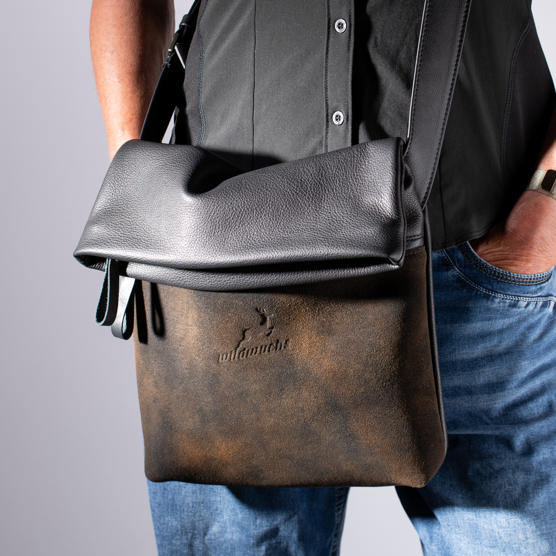 Überschlagtasche  London M aus Hirschleder